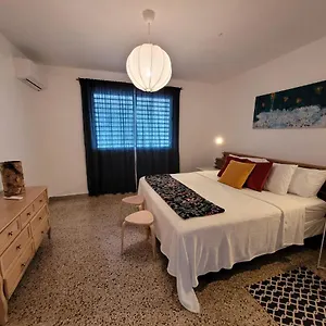Jb23 Apts 3 Bedroom Near Airport Apartment